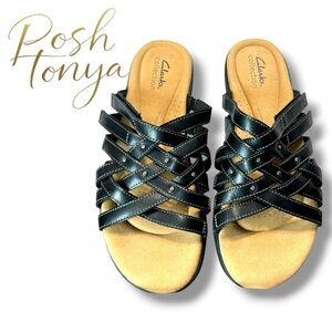 Clarks Women’s Elizabelle Rio Black Leather Strappy Slip On Comfort Sandals 6.5